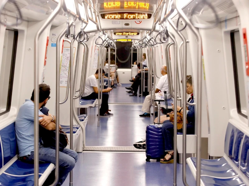 Metro e mezzi di superficie